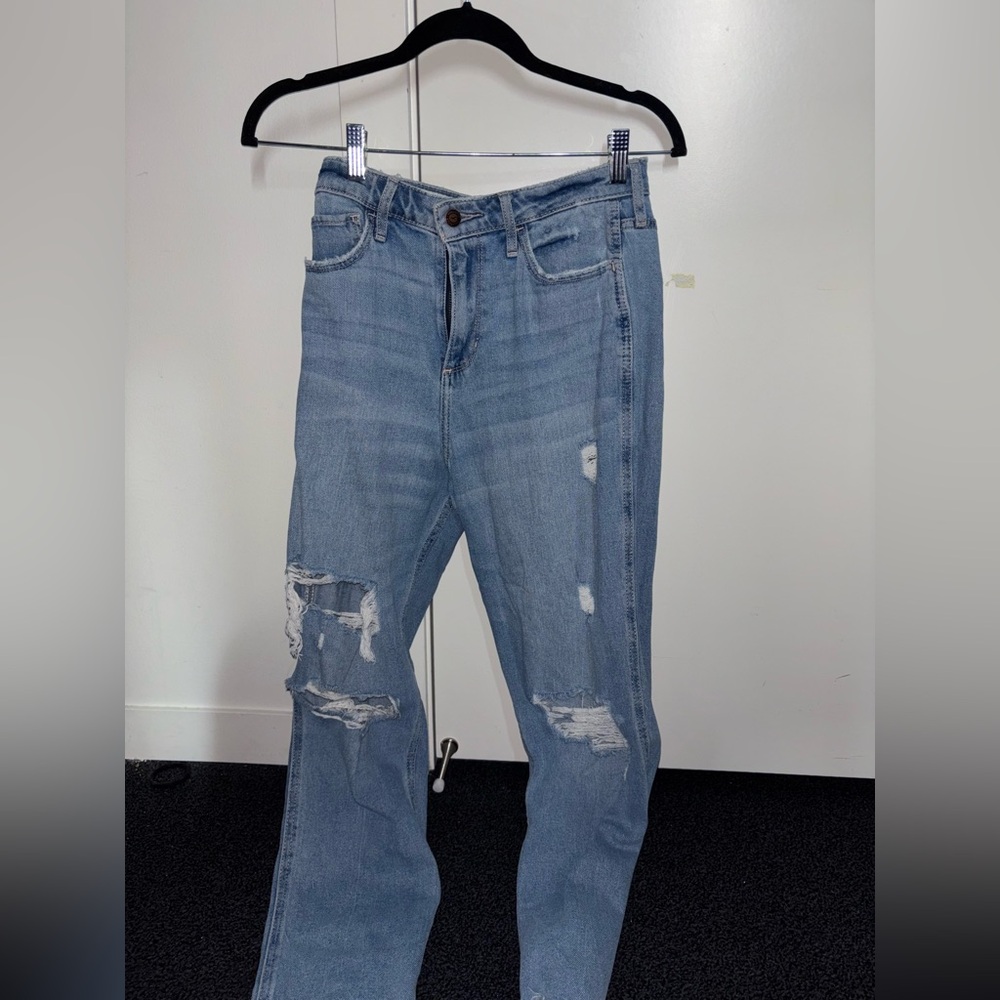 Hollister ripped Jeans